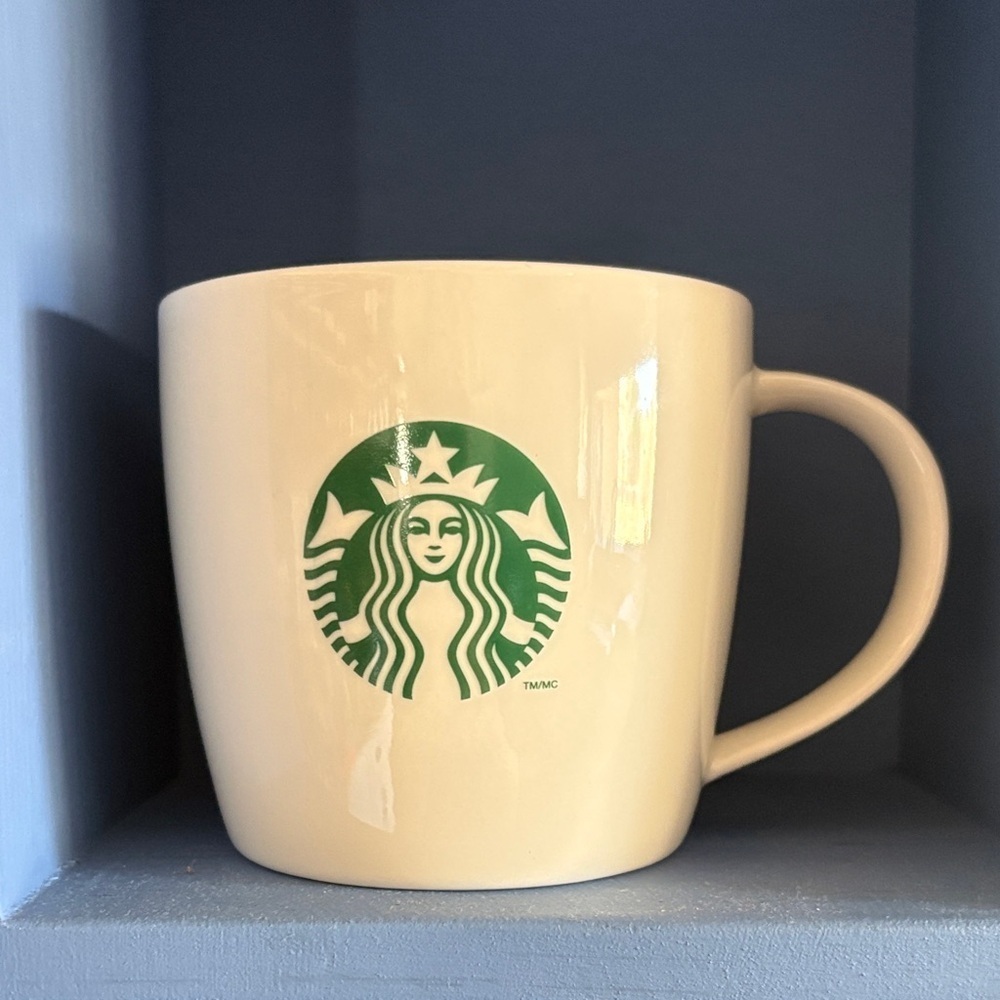 Starbucks White Ceramic Coffee Mug Green Siren Logo 12 oz Coffee Tea Cup